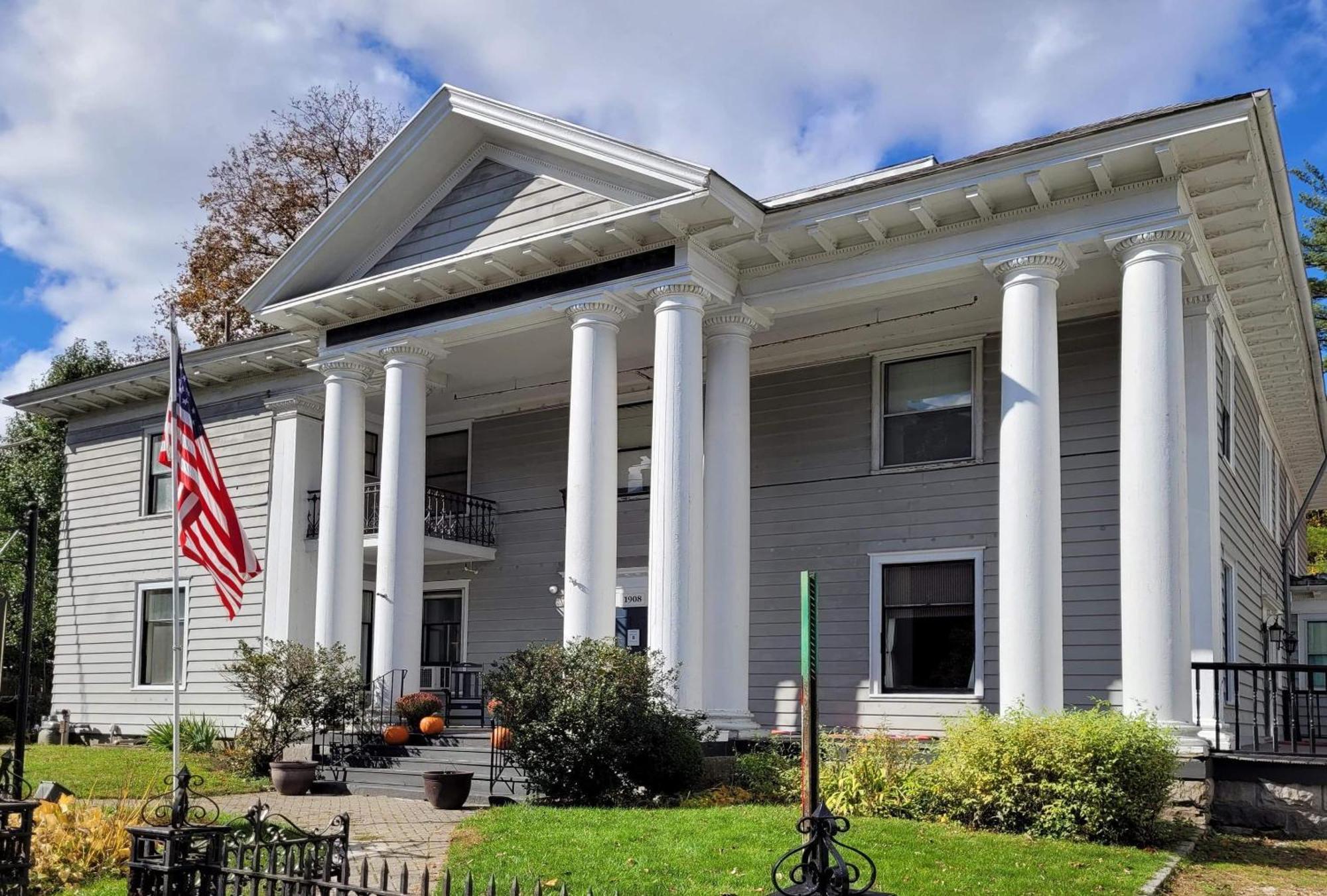 The Revival House Hotel Adams Exterior photo